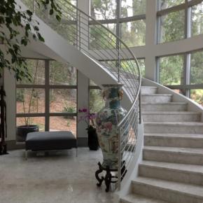 Modern Curved Staircase 